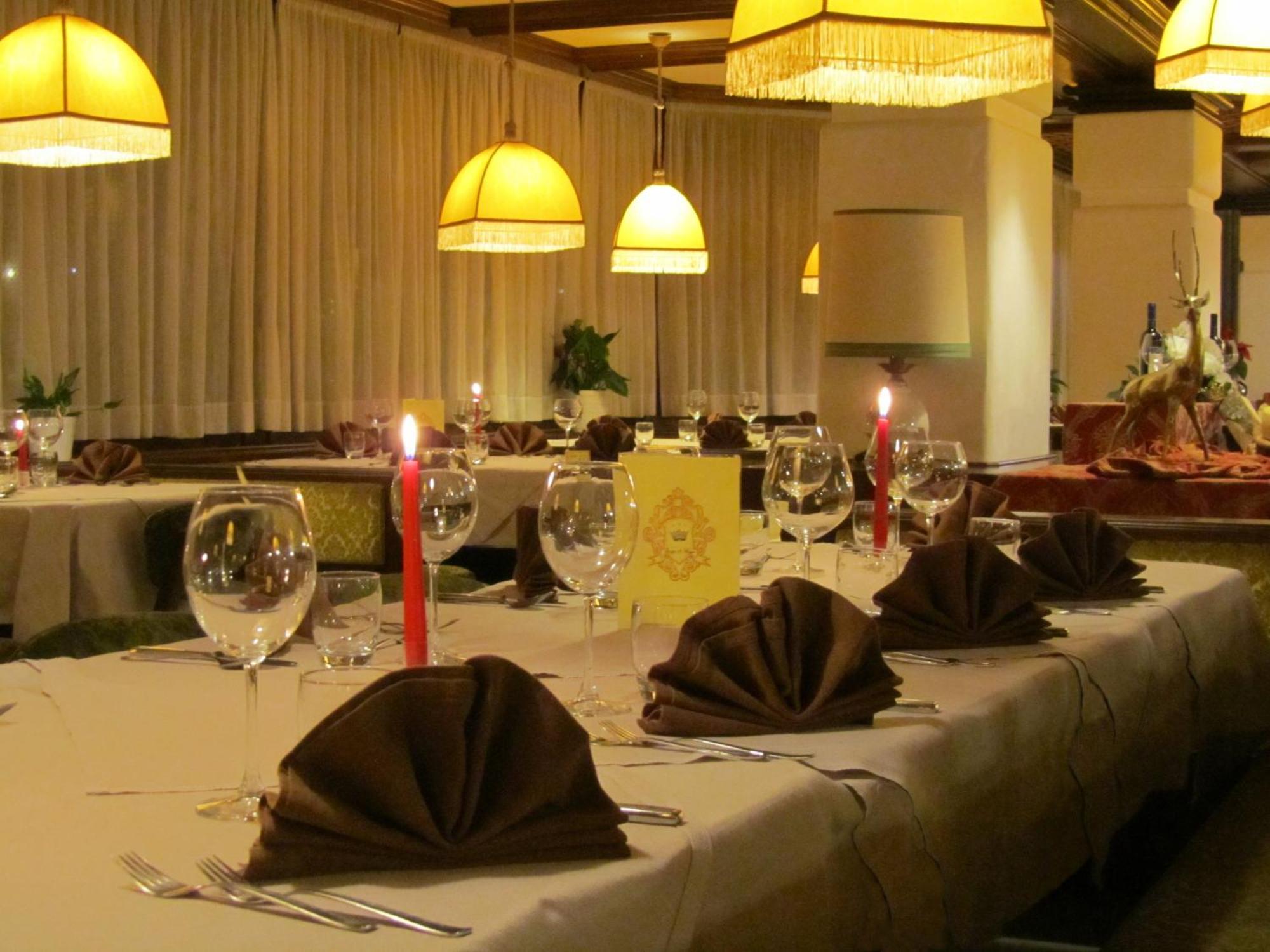 Hotel Corona Val di Zoldo Ngoại thất bức ảnh