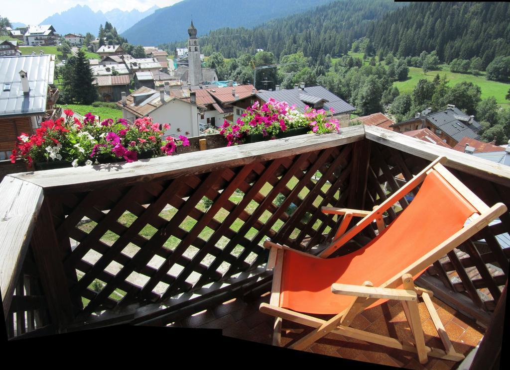 Hotel Corona Val di Zoldo Ngoại thất bức ảnh